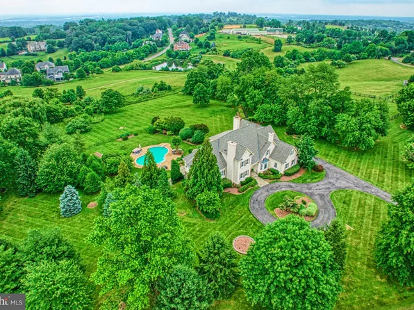 17238 Winning Colors Pl, Leesburg, VA 20176