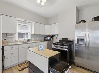 25 Hoppin Ave, Riverside, RI 02915