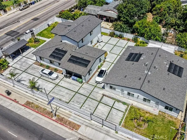 18853 Saticoy St, Reseda, CA 91335