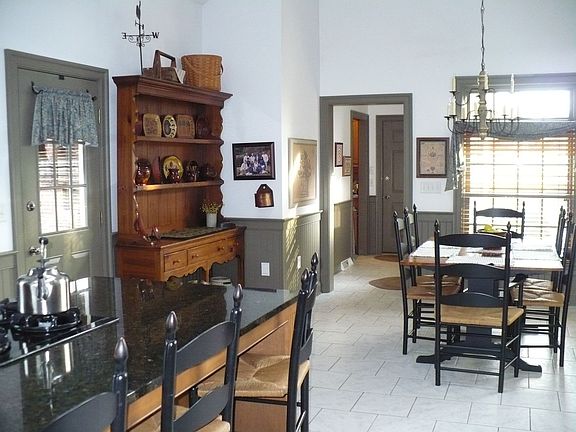 Kitchen/breakfast area
