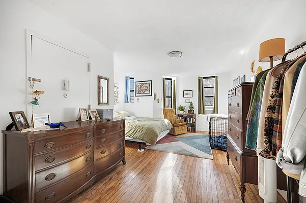 Rented by Corcoran | media 6