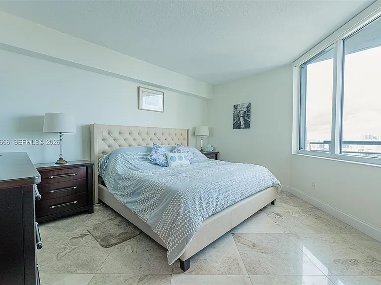 325 S Biscayne Blvd #4222 — Photo 20