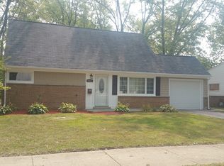 411 Westgate Dr, Park Forest, IL
