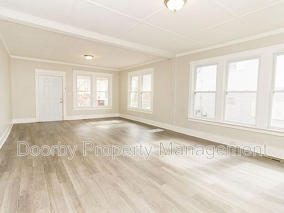 3rd image of 3011 15th Ave