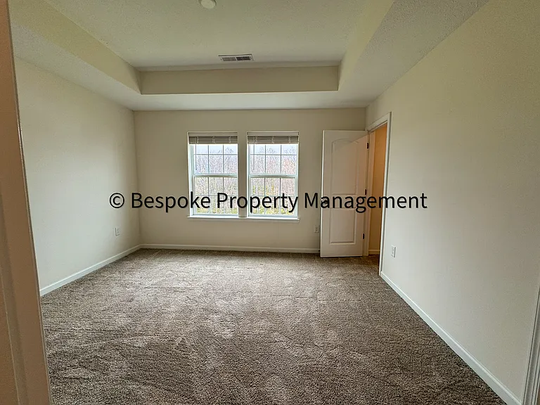 56 Dover Ct — Photo 17
