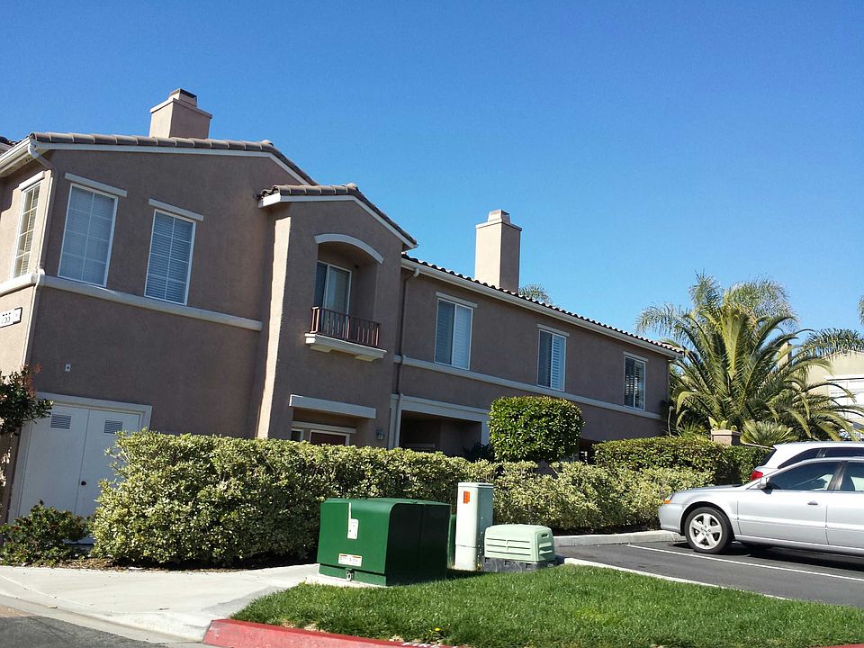 2nd image of 755 Caminito Moraga Unit 5