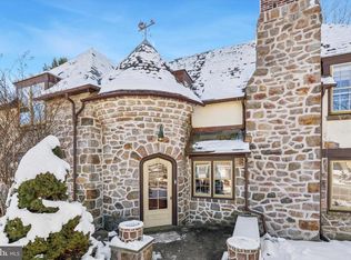 40 W 2nd St, Boyertown, PA 19512