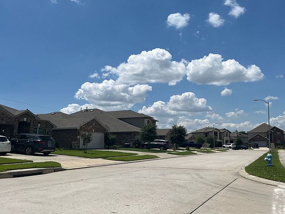 4th image of 3639 Arbor Trails Dr