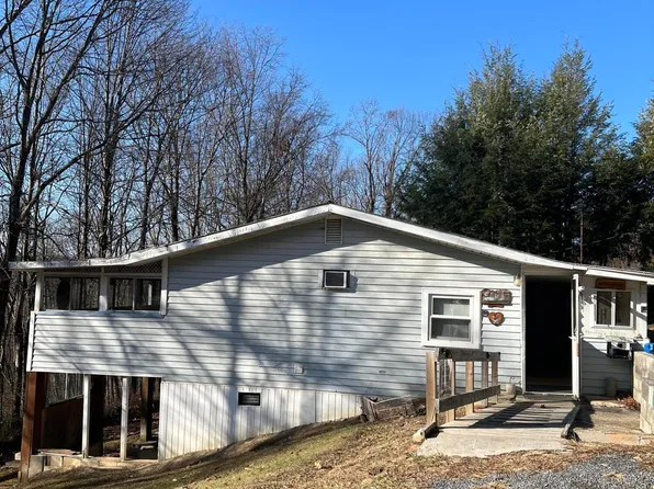 3224 Crites Mountain Rd, Erbacon, WV 26203