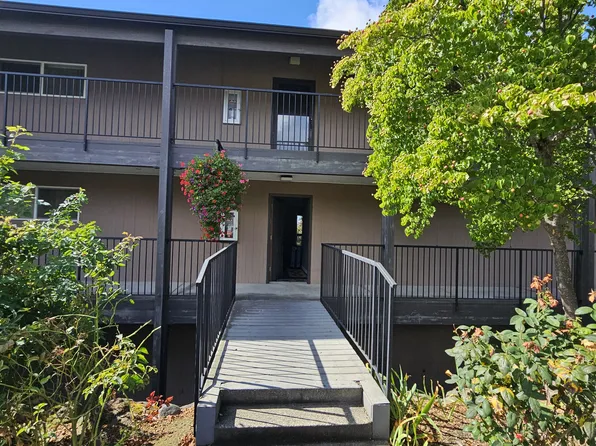 1425 S Puget Dr APT 203, Renton, WA 98055