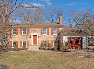 12016 Trossack Rd, Herndon, VA 20170