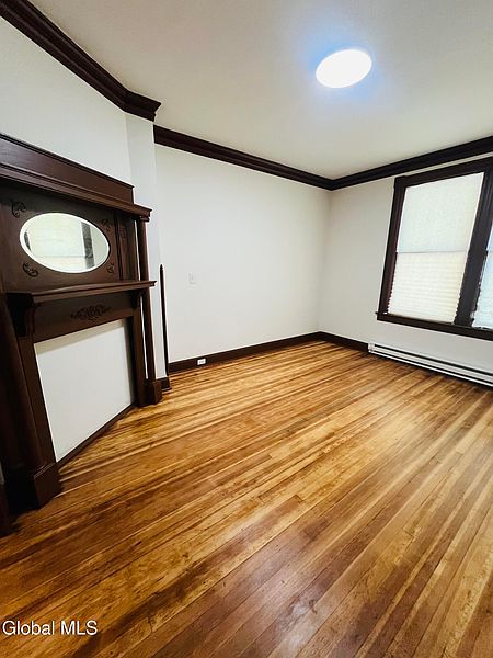 4th image of 391 Orange Street