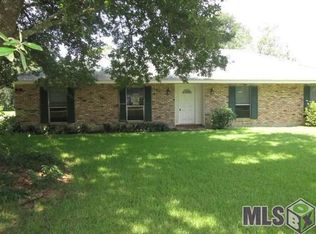 10493 Buxton Rd, Saint Amant, LA 70774