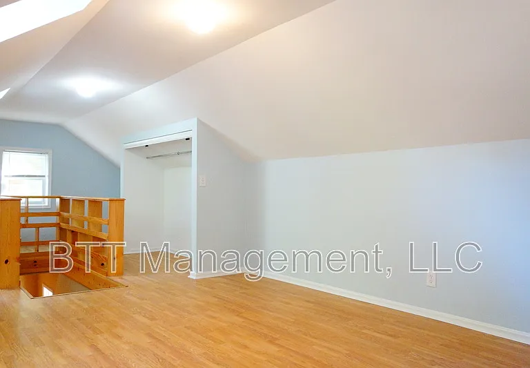 8405 Greenwood Ave #2 — Photo 55