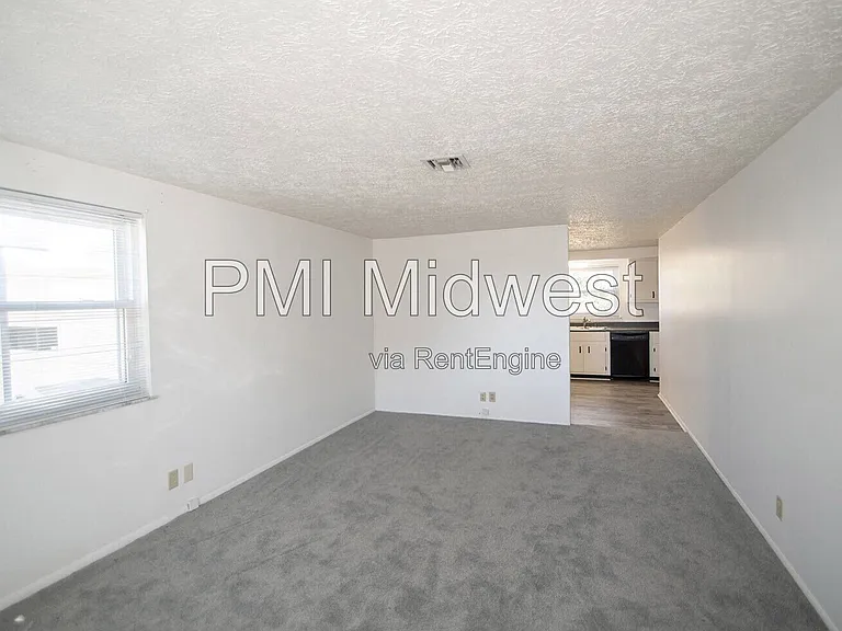 8636 E Edgewood Ave — Photo 5