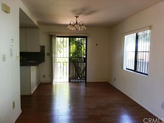 3rd image of 3689 Harriman Ave