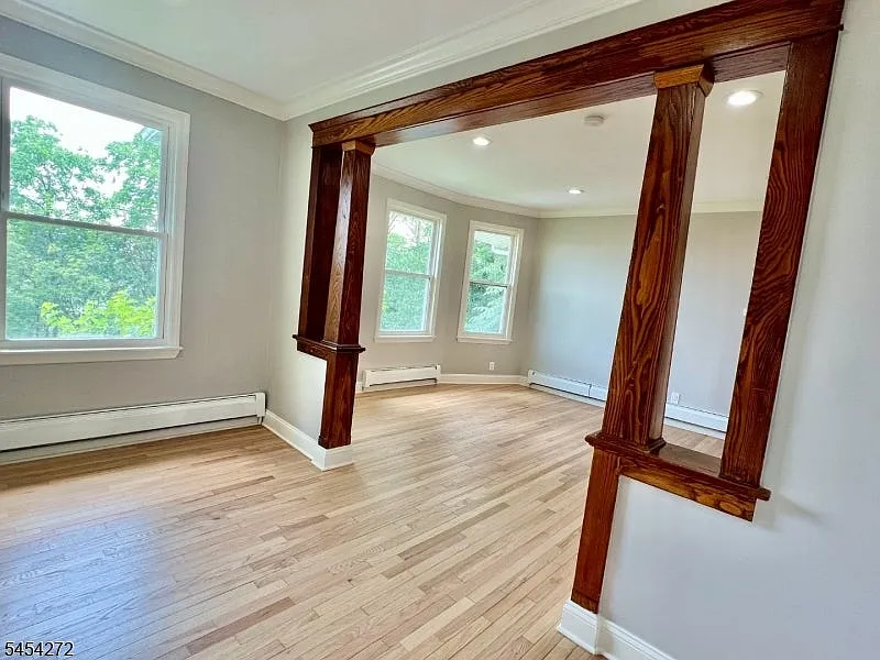 4 bed, $3,600 — Photo 4