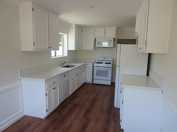 4th image of 2602 Griffith Park Blvd