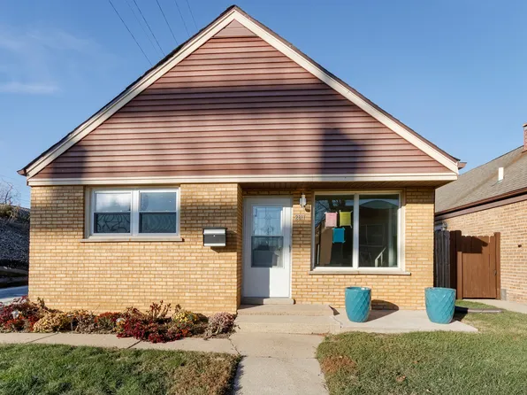 2817 Oak St, Bellwood, IL 60104