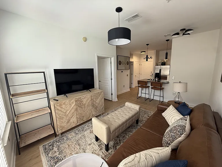 3000 Vanderbilt Pl #322 — Photo 15
