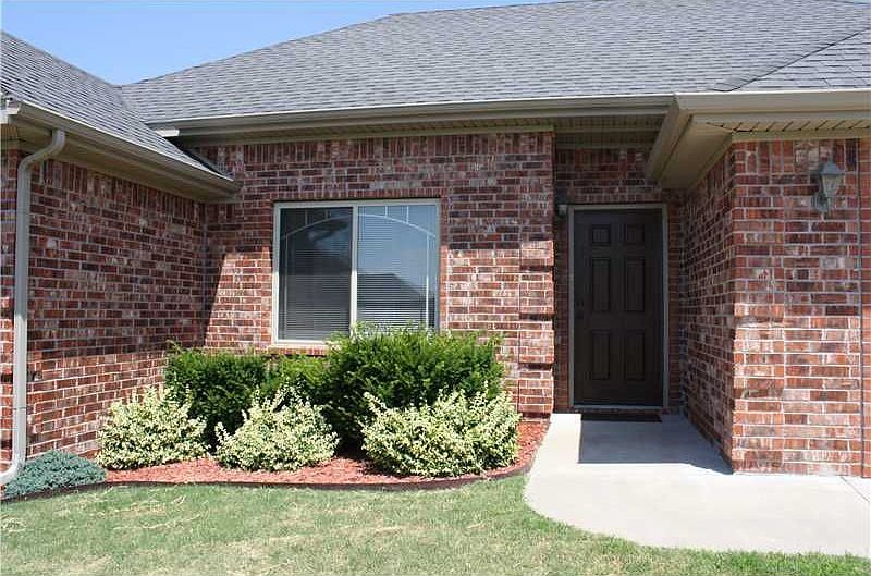 1st image of 12508 Meadow Oaks Ln