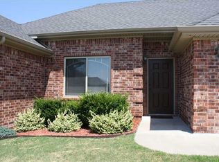 12508 Meadow Oaks Ln, Farmington, AR 72730