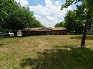 705 County Road 4130, Bonham, TX 75418