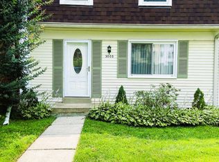 3005 Silent Valley Dr, Fairfax, VA 22031