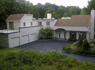 33 Woodland Rd, Bedford, NY 10506
