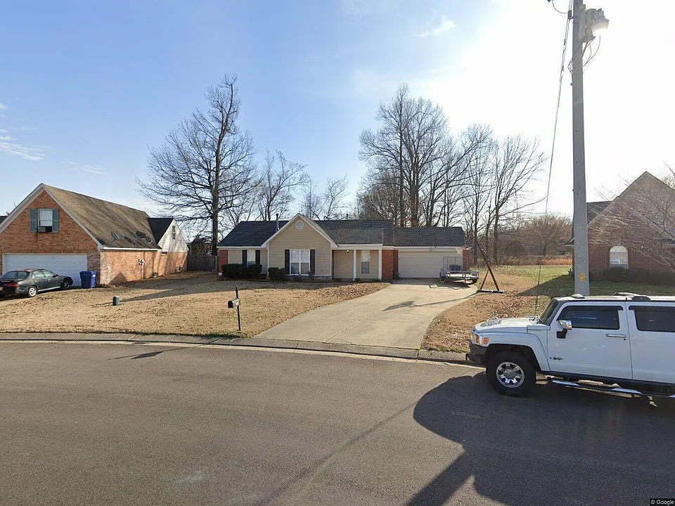 4495 Andover Ln