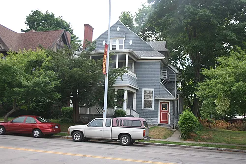 229 S Plymouth Ave Photo 1