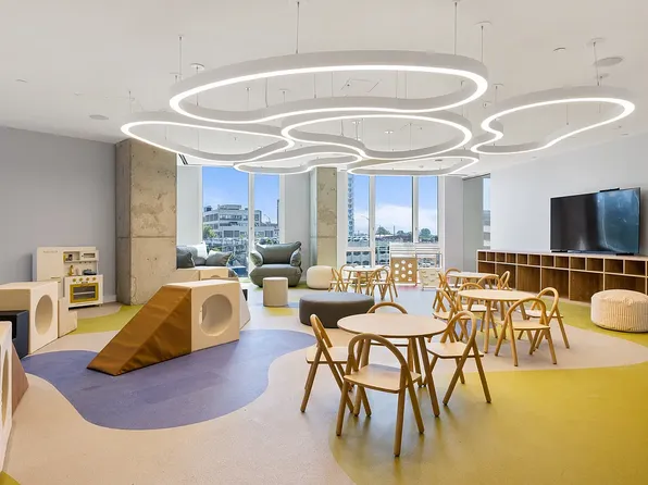 92-29 Guy R Brewer Boulevard image 16 of 19