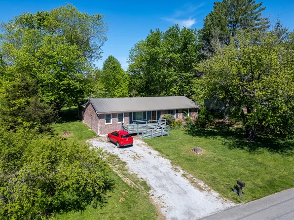 1096 Peach Orchard Rd, Cookeville, TN 38501