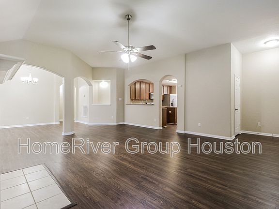5th image of 3721 Treasure Island Dr