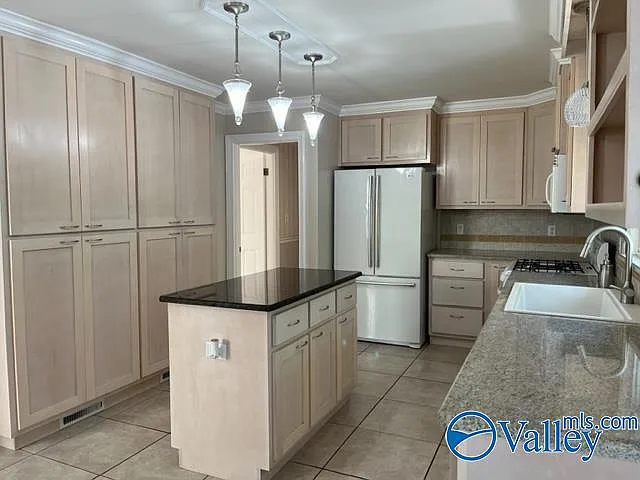 400 Forrest Park Ct NW — Photo 9