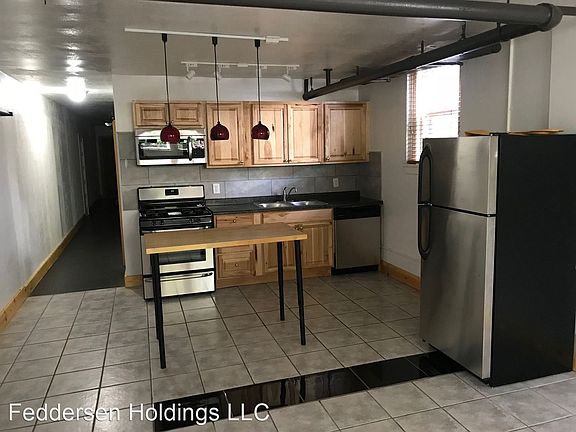 3rd image of 2704 Blaisdell Ave S #204