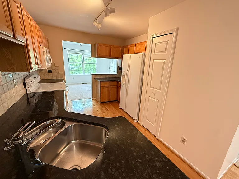 4356 Pine Ridge Ct — Photo 4