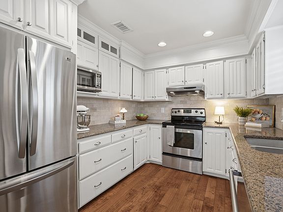 5th image of 258 Creekside Ln