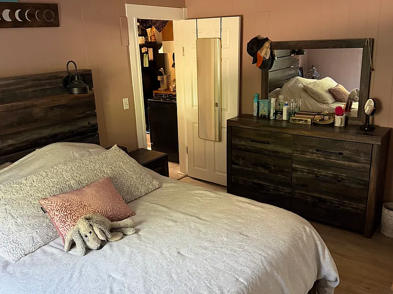 1 1/2 Tyler Ave #A — Photo 4