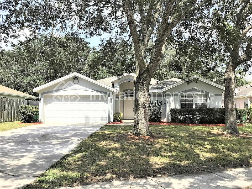 6897 Blackberry Ct