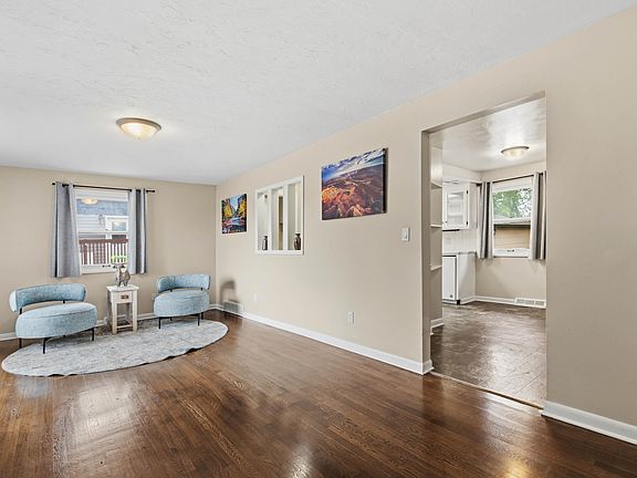4th image of 4586 Wentworth Dr