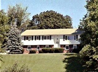 63 Egbertson Rd, Campbell Hall, NY 10916