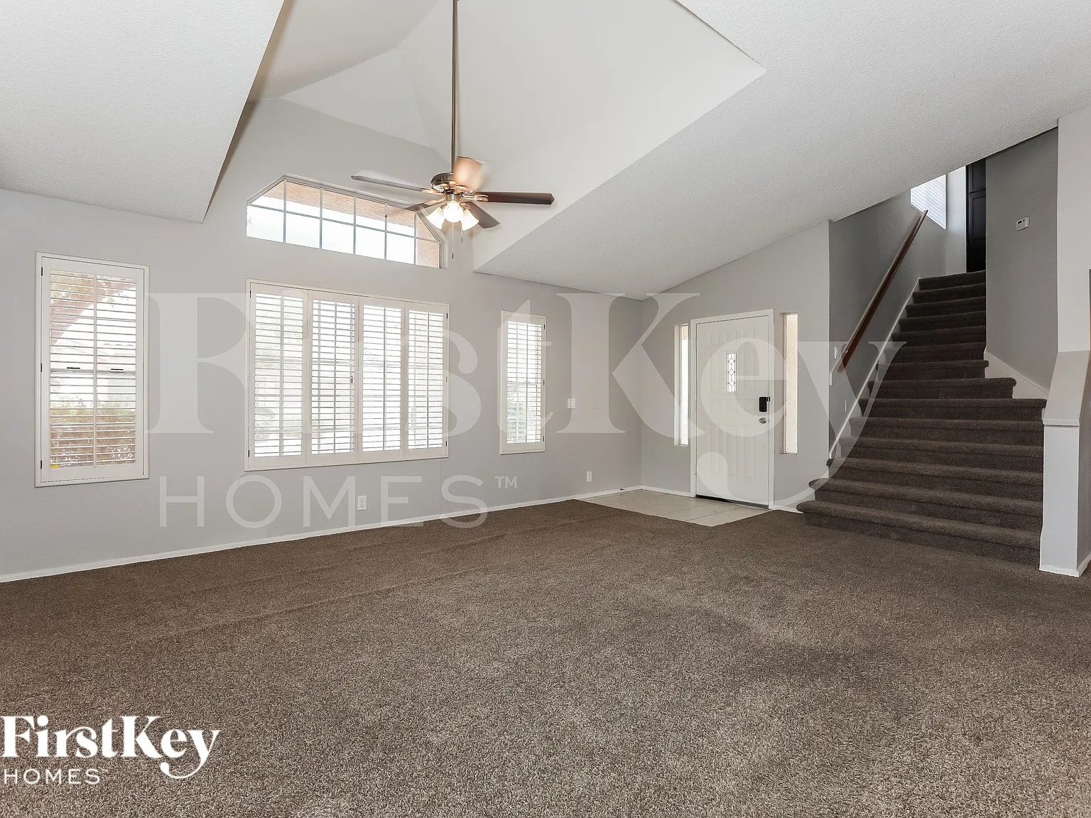 3 bed, 3.0 bath, 2059 sqft, $2,575 — Photo 3