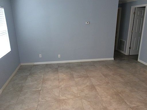 2nd image of 324 Carolina Ave