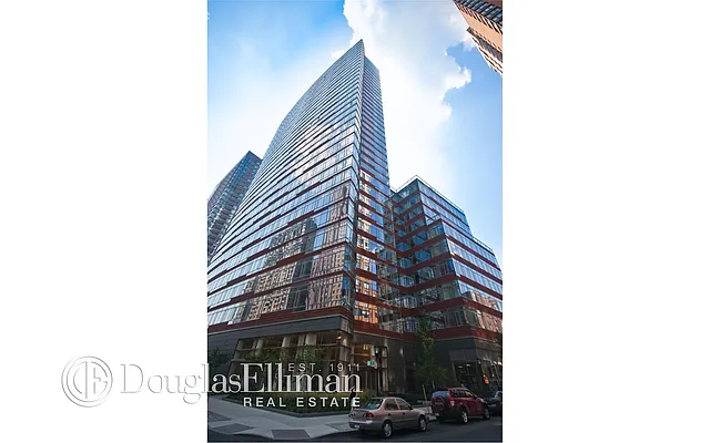 Rented by Douglas Elliman | media 18