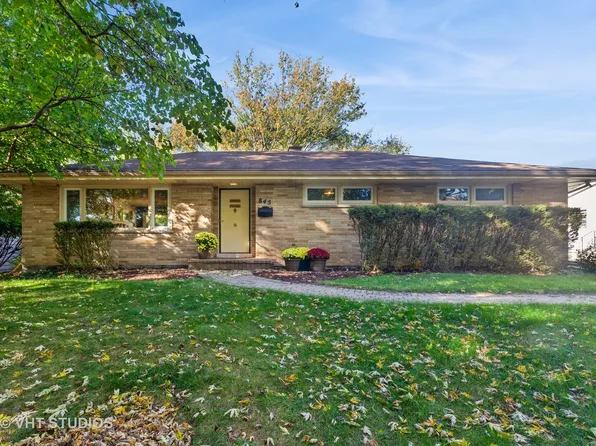 845 Tulip Ln, Naperville, IL 60540