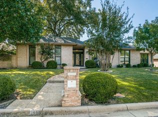 6965 Allen Place Dr, Fort Worth, TX 76116