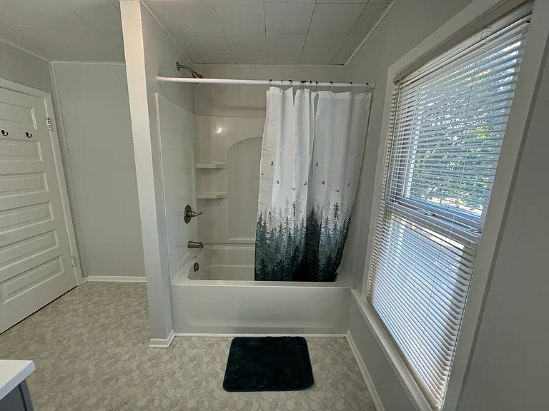 1532 Hamilton Ave NW #4 — Photo 9