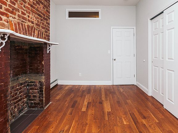 4th image of 296 Stanhope St APT 2R