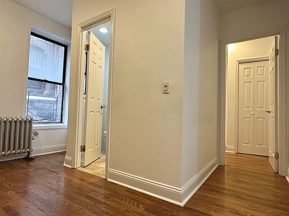 3rd image of 222 Thompson St #4A